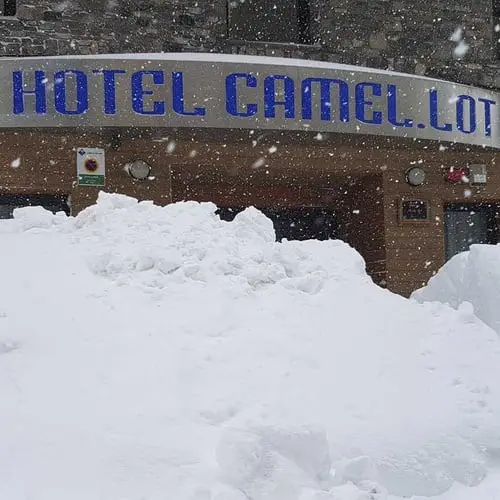 Hotel Camel lot
